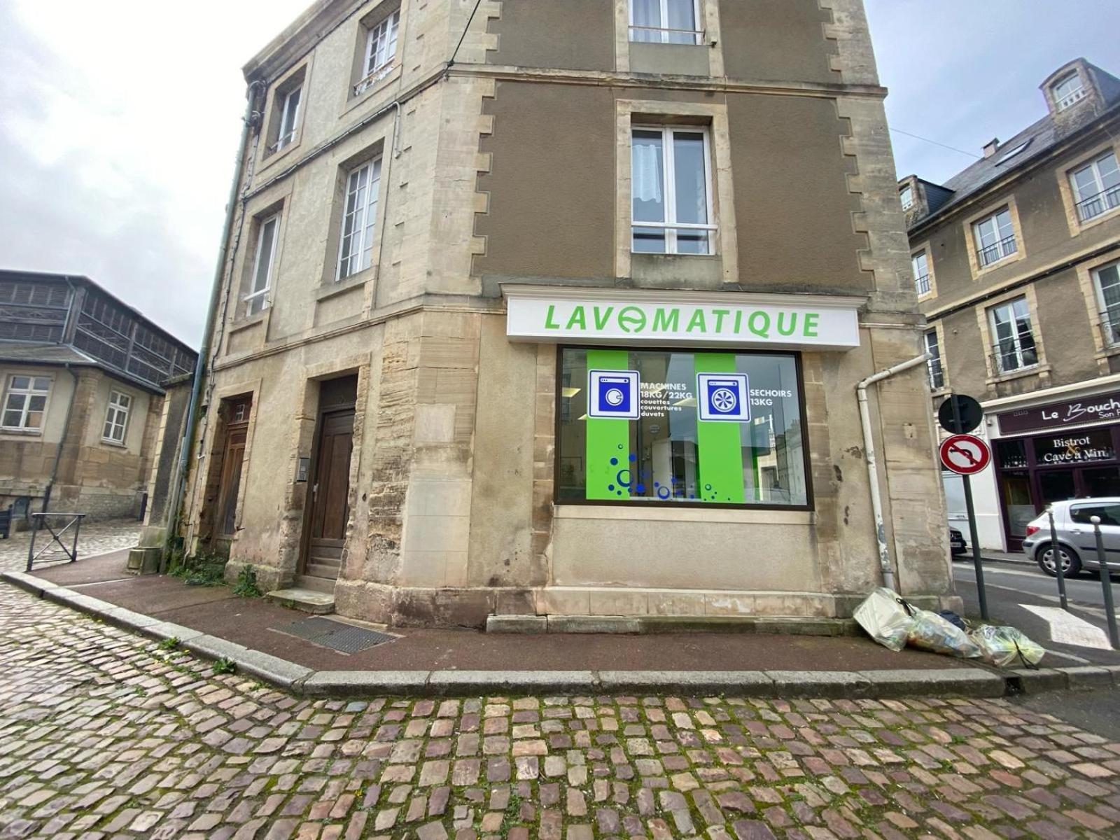 Les Combles De L Aure Grand Studio Cosy Confortable Classe 3 Etoiles Centre Bayeux 2 Mn A Pied Cathedrale Proche Plages Du Debarquement Luaran gambar